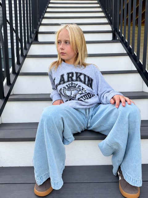 UNIVERSITY STYLE CUSTOMIZED SWEATSHIRT