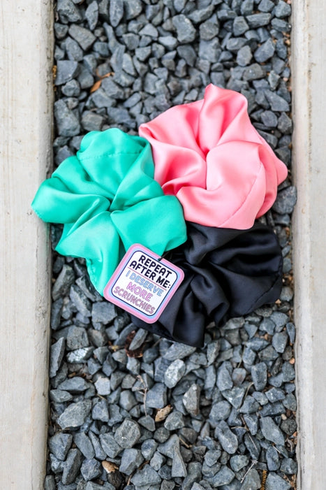 OVERSIZED SCRUNCHIES SET